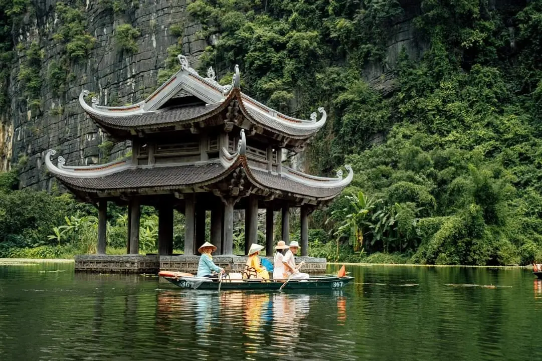 Ngỡ ng&agrave;ng trước một Ninh B&igrave;nh tuyệt đẹp từ b&agrave;i review của ca sĩ Quang Vinh 3