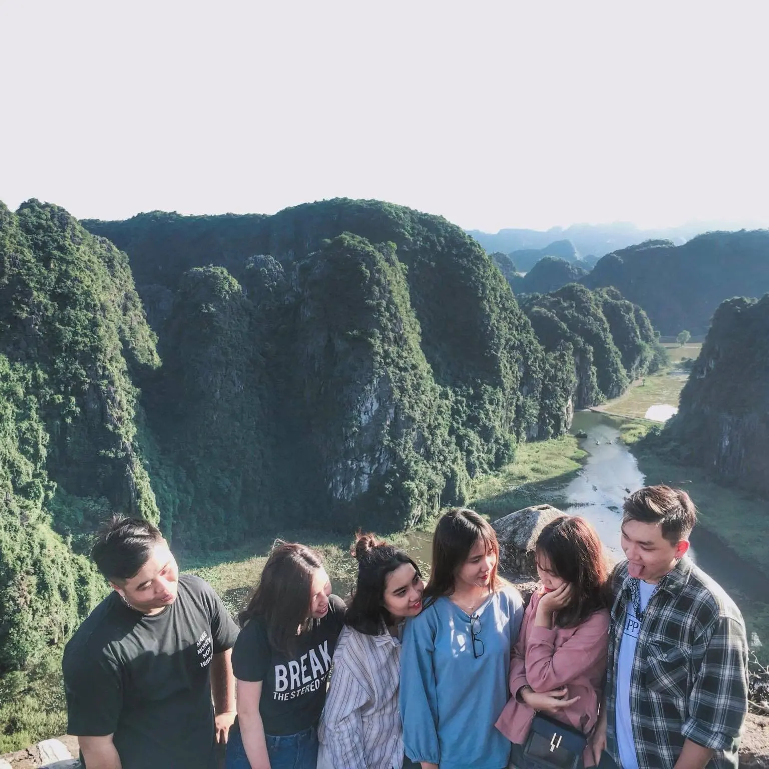 Ở đ&acirc;y c&oacute; review Ninh B&igrave;nh cho những bạn muốn t&igrave;m hiểu v&ugrave;ng đất di sản n&agrave;y 8