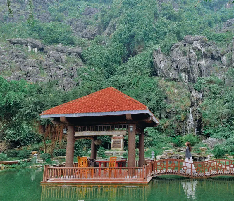 Tr&agrave;ng An trong đ&ocirc;i mắt n&agrave;ng thơ Nhung Nguyen c&oacute; g&igrave; đặc biệt 5