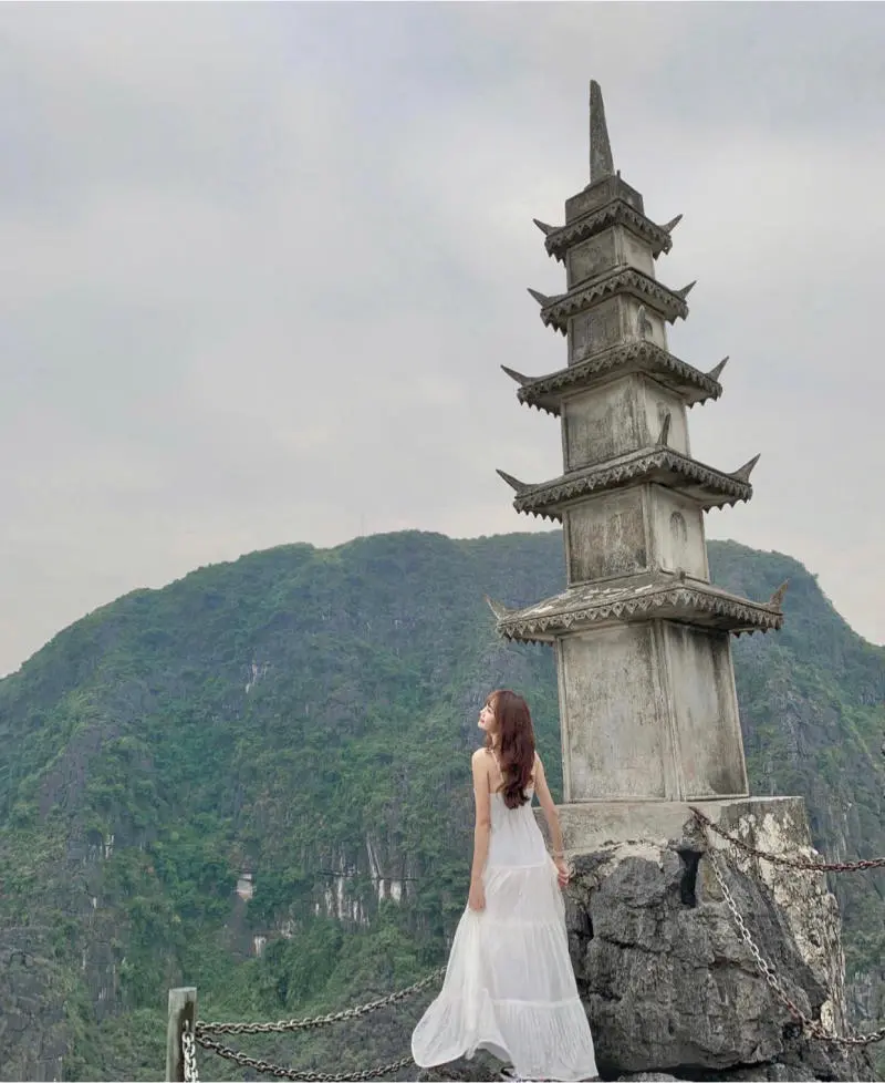 Tr&agrave;ng An trong đ&ocirc;i mắt n&agrave;ng thơ Nhung Nguyen c&oacute; g&igrave; đặc biệt 8