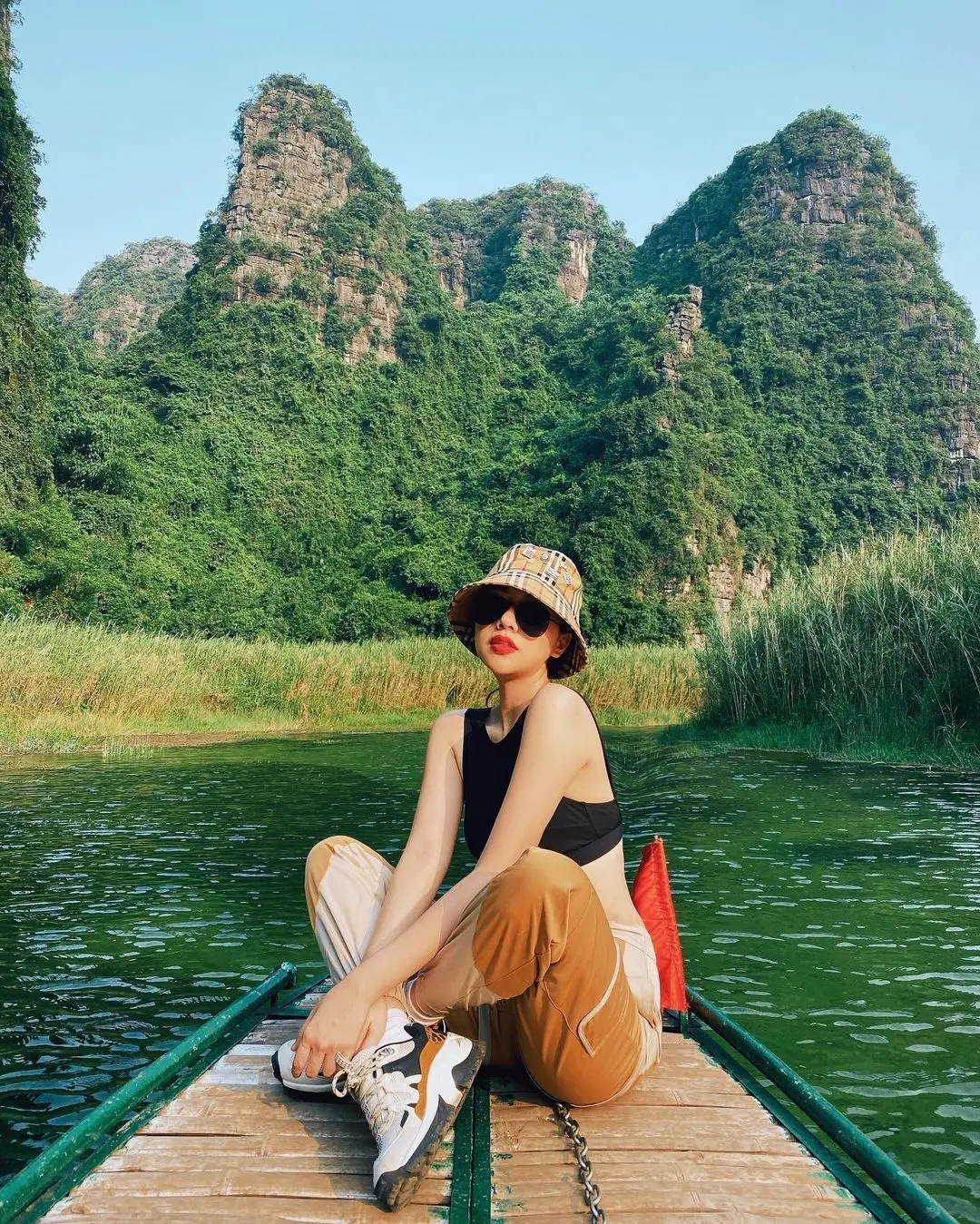 B&iacute; k&iacute;p tạo d&aacute;ng đẹp ở Tr&agrave;ng An d&agrave;nh cho hội đam m&ecirc; sống ảo 5