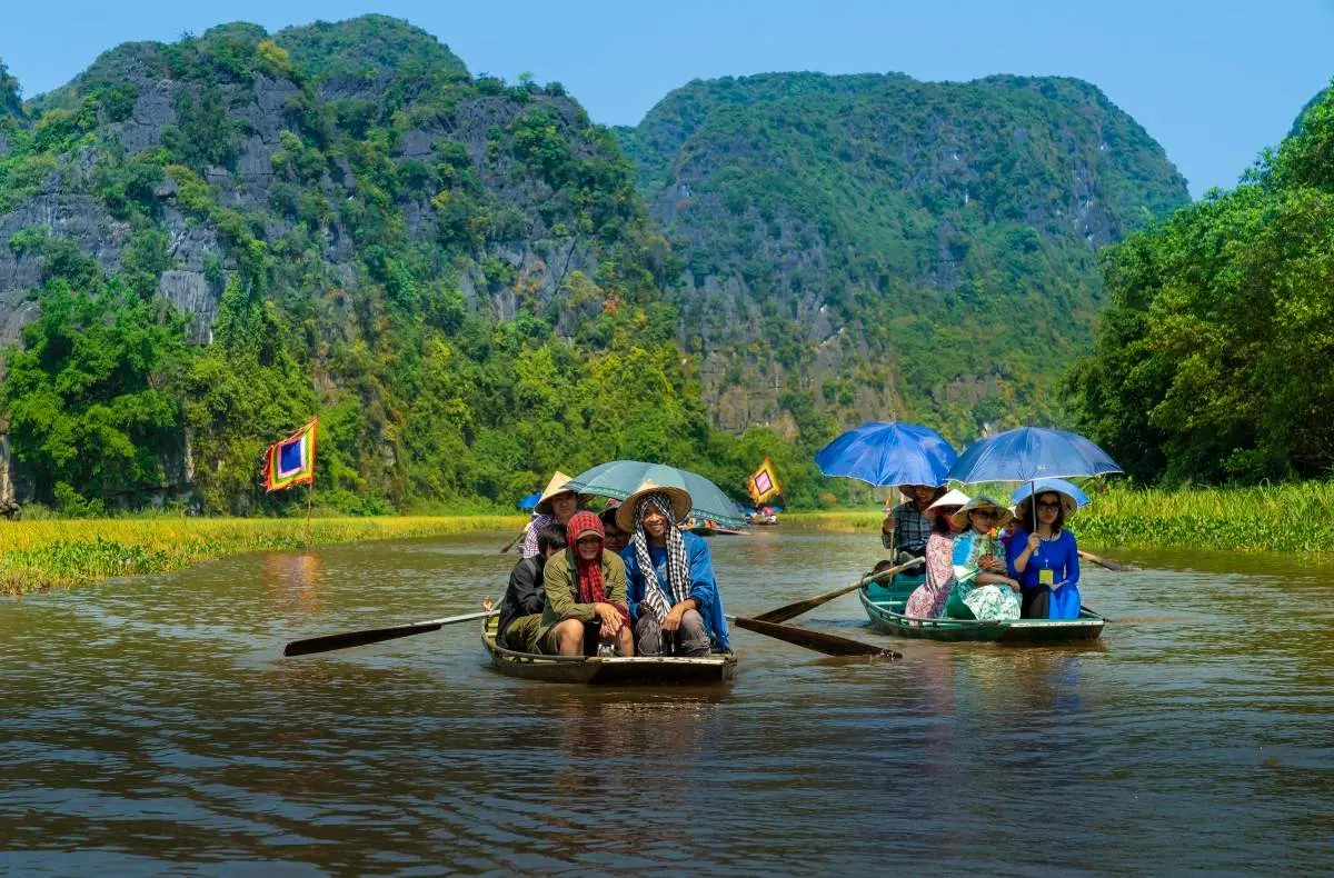 Bỏ t&uacute;i kinh nghiệm kh&aacute;m ph&aacute; m&ugrave;a v&agrave;ng Tam Cốc 7
