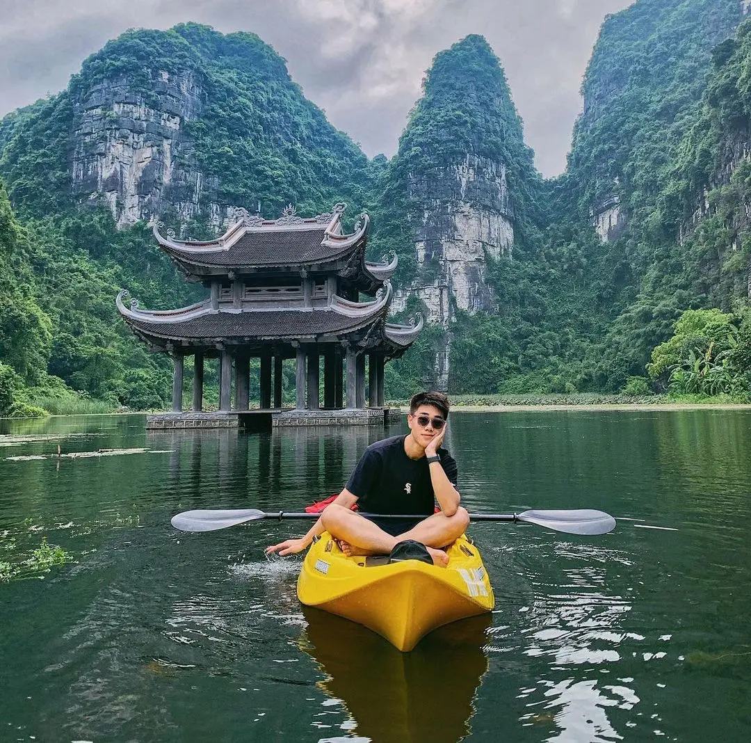 Chọn trang phục đi Tràng An để c&oacute; bộ ảnh chất như nước cất 12