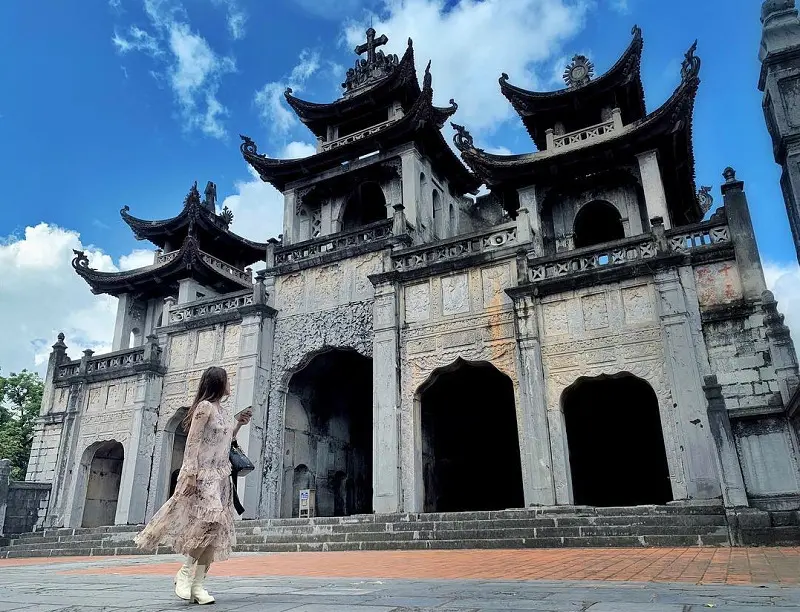 Kinh nghiệm du lịch Ninh B&igrave;nh tự t&uacute;c trọn vẹn nhất 2026 21