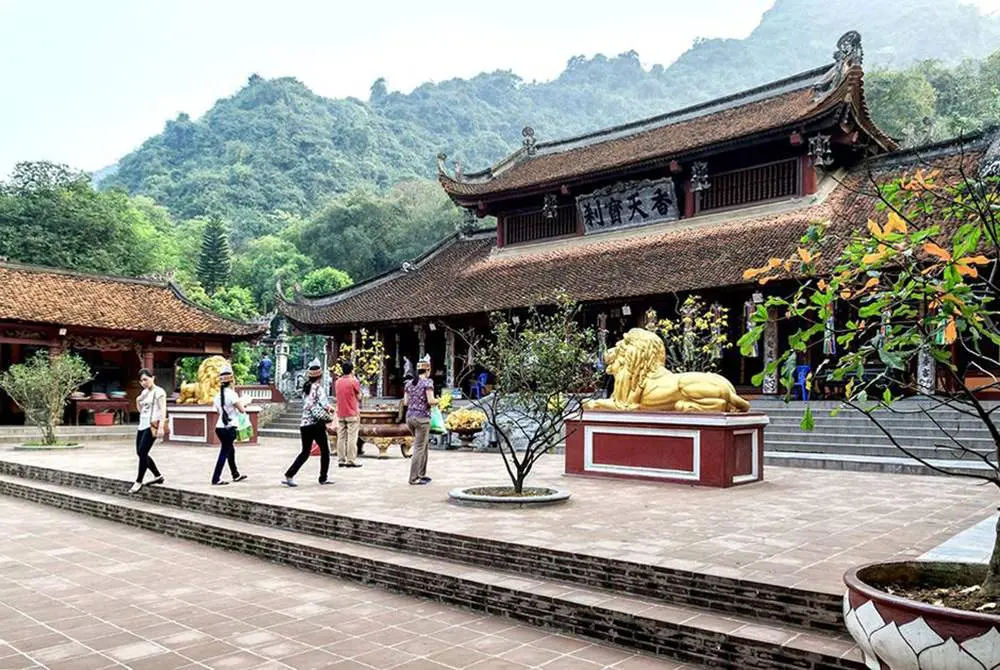 Kinh nghiệm du lịch Tr&agrave;ng An Ninh B&igrave;nh chi tiết nhất 5