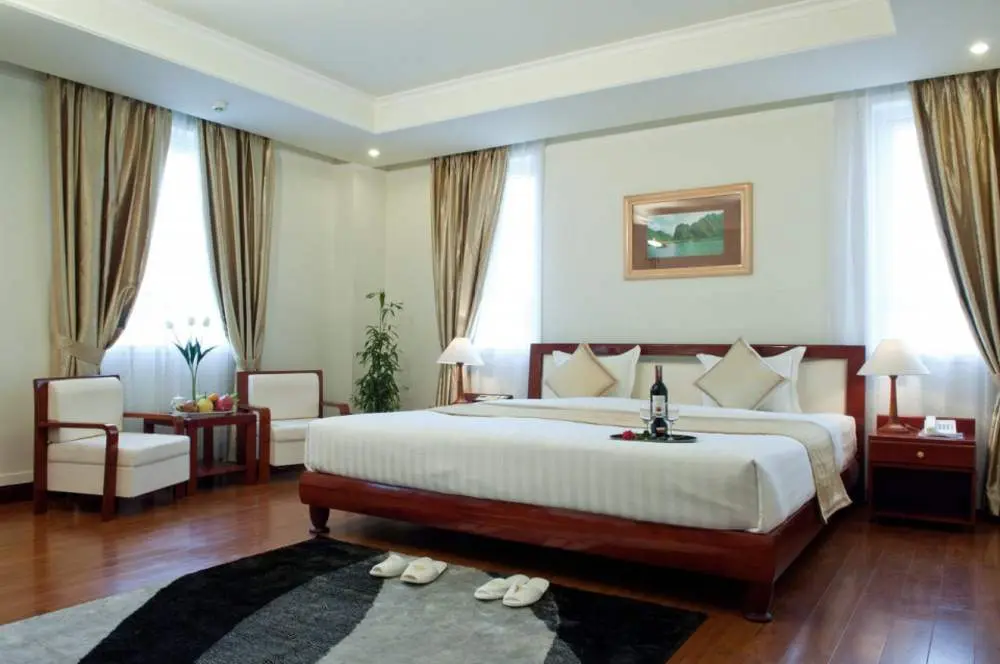 Kinh nghiệm phượt Ninh B&igrave;nh bằng xe m&aacute;y từ A - Z m&agrave; t&iacute;n đồ x&ecirc; dịch n&ecirc;n biết 4
