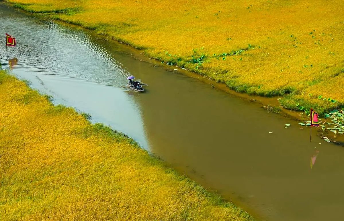 Mộng mơ v&ugrave;ng đất thi&ecirc;ng qua c&aacute;c m&ugrave;a du lịch Ninh B&igrave;nh 3