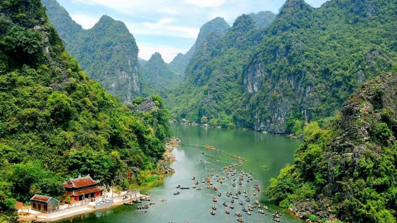Tràng An tuyến 2 - Khám phá các điểm du lịch tâm linh tại Ninh Bình