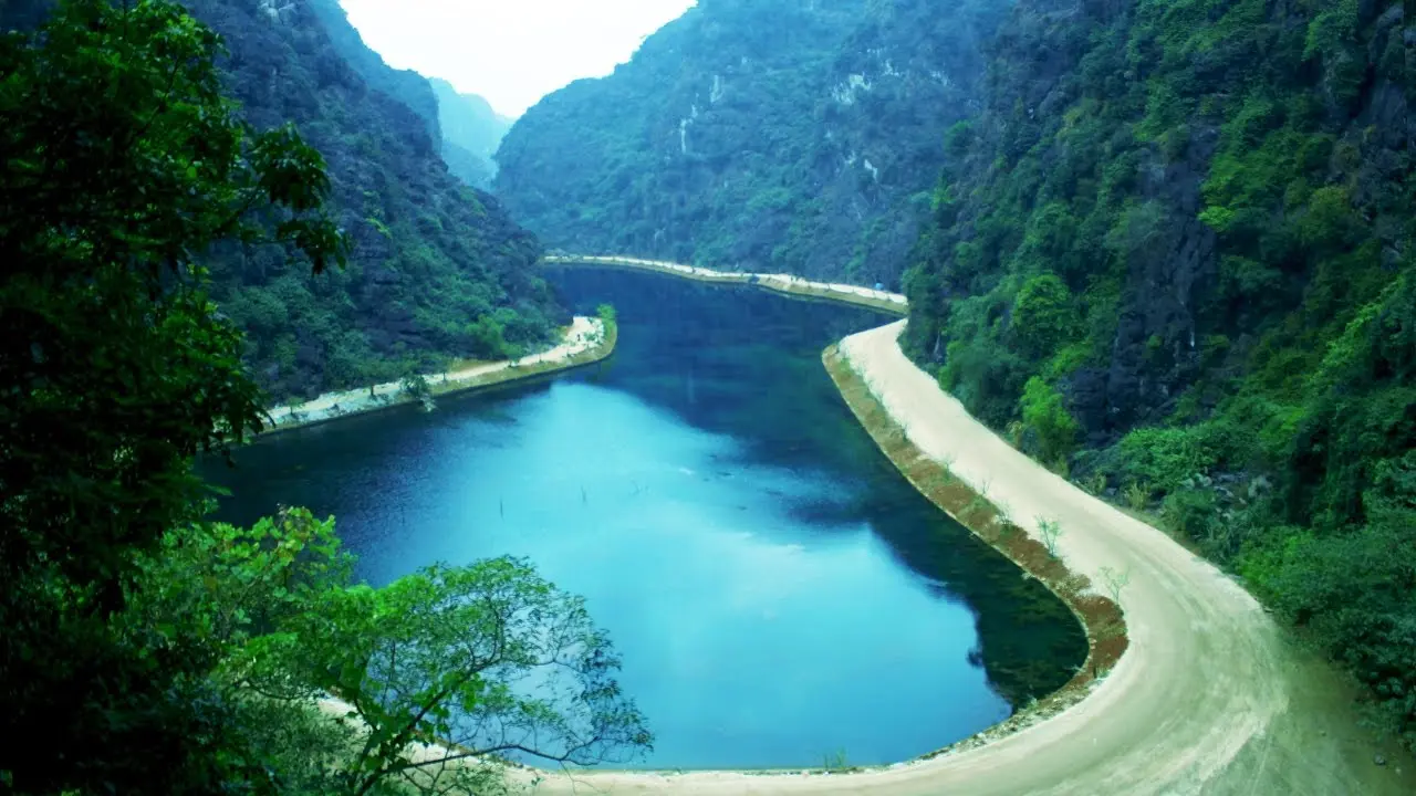 Bỏ t&uacute;i lịch tr&igrave;nh du lịch Ninh B&igrave;nh 4 ng&agrave;y 3 đ&ecirc;m cực chi tiết 8