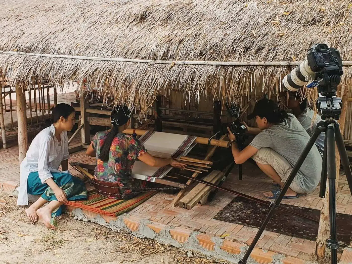 Kh&aacute;m ph&aacute; l&agrave;ng dệt Mỹ Nghiệp, một v&ugrave;ng văn h&oacute;a Chăm lộng lẫy 3