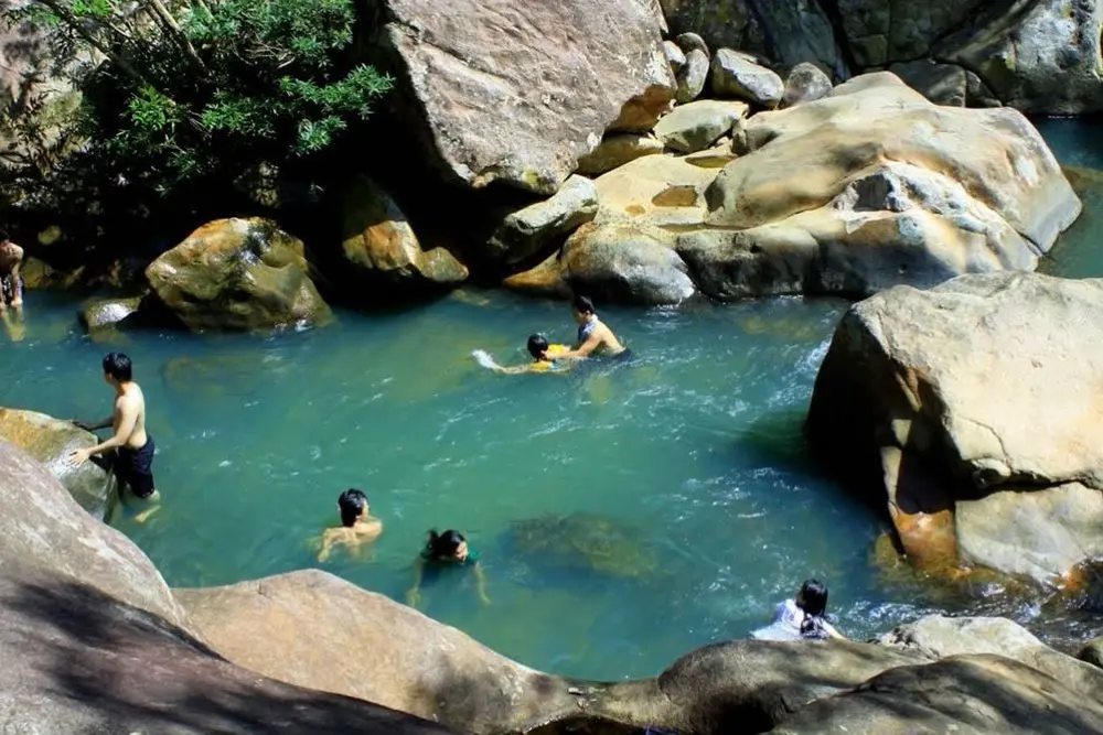 Suối Ba Hồ (th&aacute;c Ba Hồ) Ninh Thuận, tuyệt t&igrave;nh cốc đẹp m&ecirc; ly 3