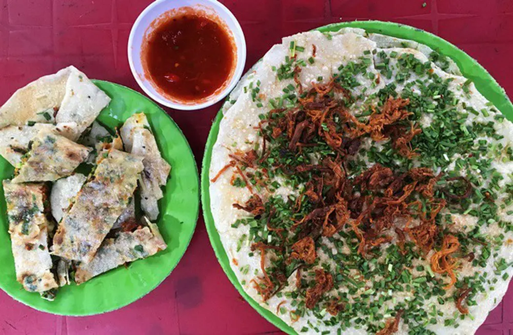 Bánh tráng nướng mắm ruốc Ninh Thuận, đặc sản đường phố đậm chất miền Trung 4