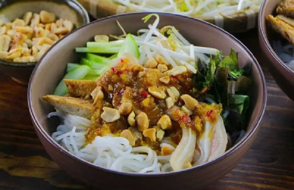 B&uacute;n mắm n&ecirc;m thịt luộc Ninh Thuận m&oacute;n ngon d&acirc;n d&atilde; miền biển 5