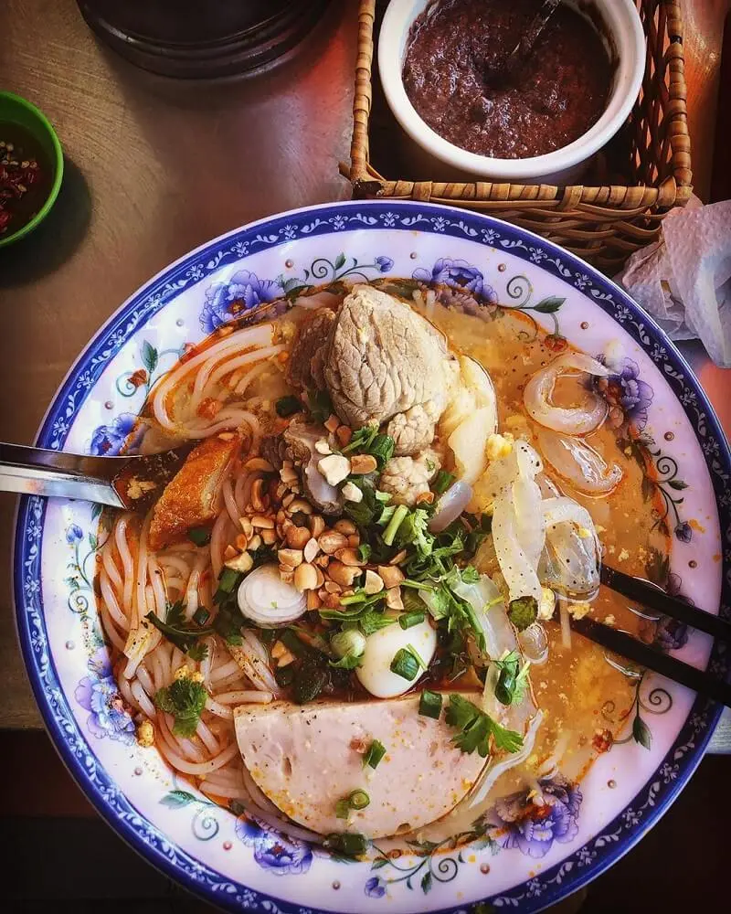 B&uacute;n sứa Ninh Thuận, m&oacute;n ăn g&oacute;i trọn sự tinh tế của người đầu bếp 3