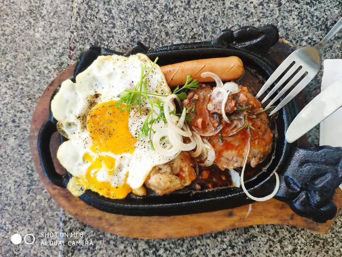 Ghé đến BullGoal thưởng thức menu ăn vặt siêu hấp dẫn 2