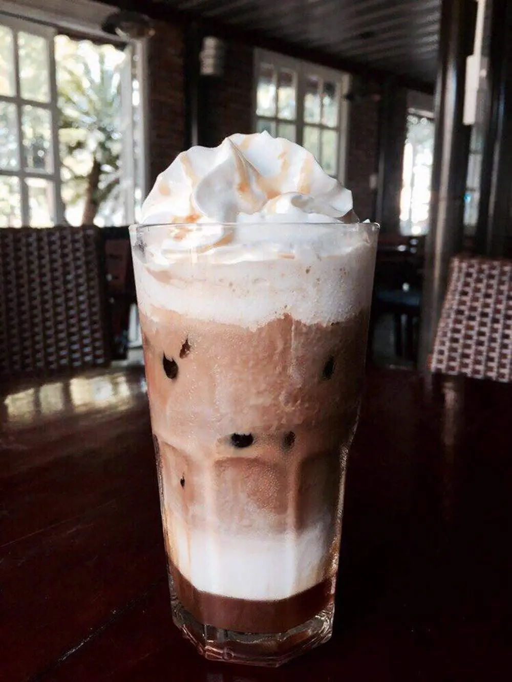 Khám phá không gian độc đáo tại Coffee Container cafe 7