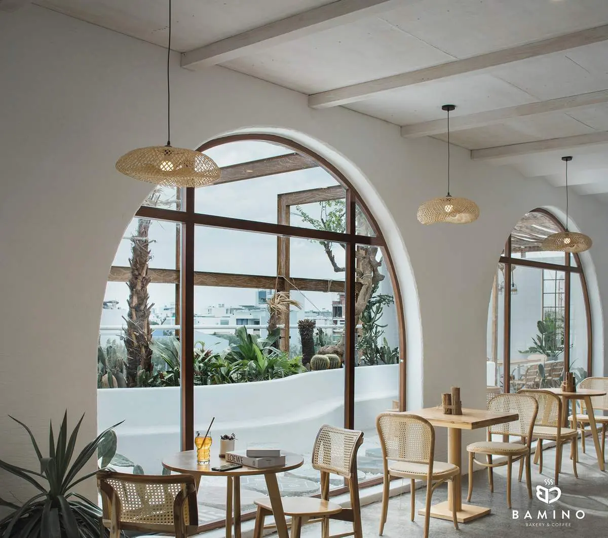 Kh&aacute;m ph&aacute; thế giới đồ uống v&agrave; b&aacute;nh ngọt tại Bamino Bakery and Coffee 2