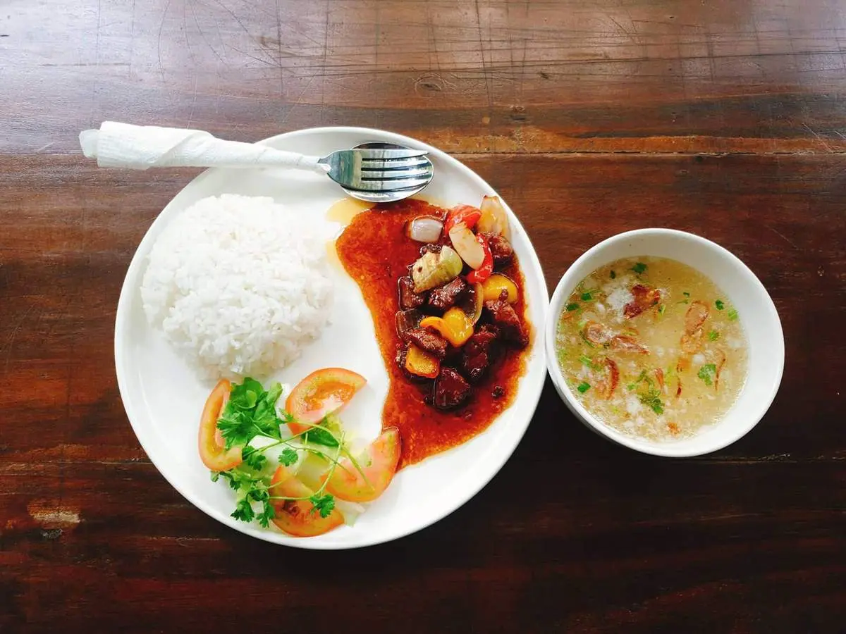 Mono caf&eacute; v&agrave; kh&ocirc;ng gian c&agrave; ph&ecirc; thanh b&igrave;nh, tĩnh lặng 8