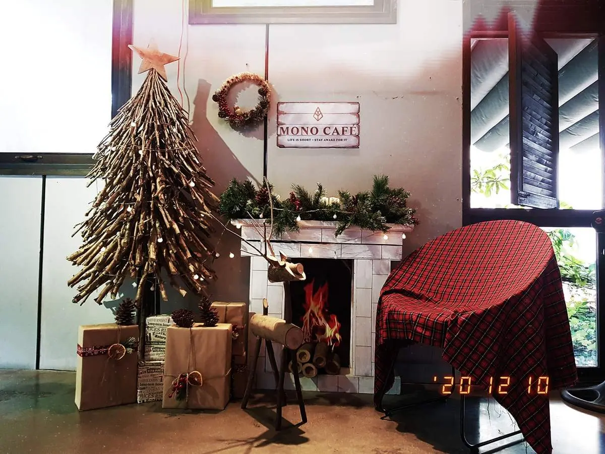 Mono caf&eacute; v&agrave; kh&ocirc;ng gian c&agrave; ph&ecirc; thanh b&igrave;nh, tĩnh lặng 10
