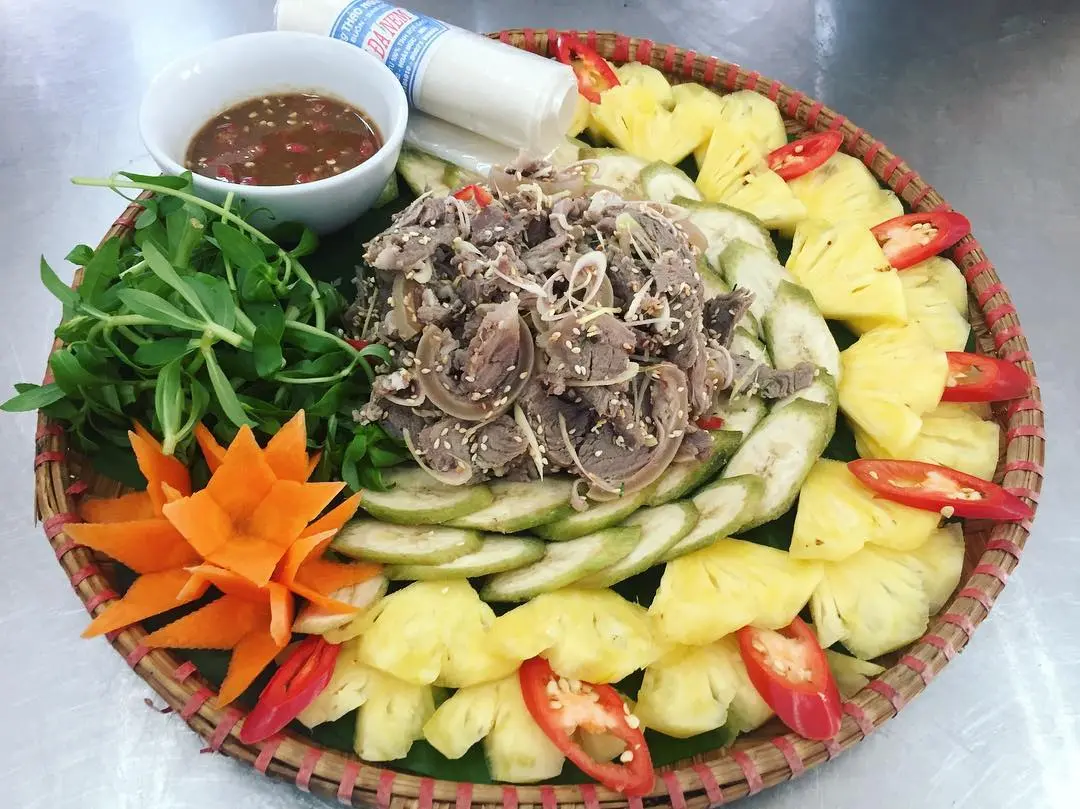 Thịt d&ecirc; Ninh Thuận, biểu tượng ẩm thực đặc trưng của v&ugrave;ng đất nắng gi&oacute; 2