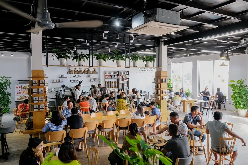Trung Nguy&ecirc;n E Coffee Phan Rang, điểm đến l&yacute; tưởng ng&agrave;y cuối tuần 9
