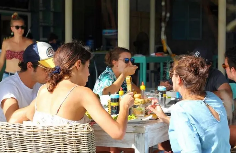 Ninh Thuan Sorrento Beach Club Bar Restaurant và các món ngon