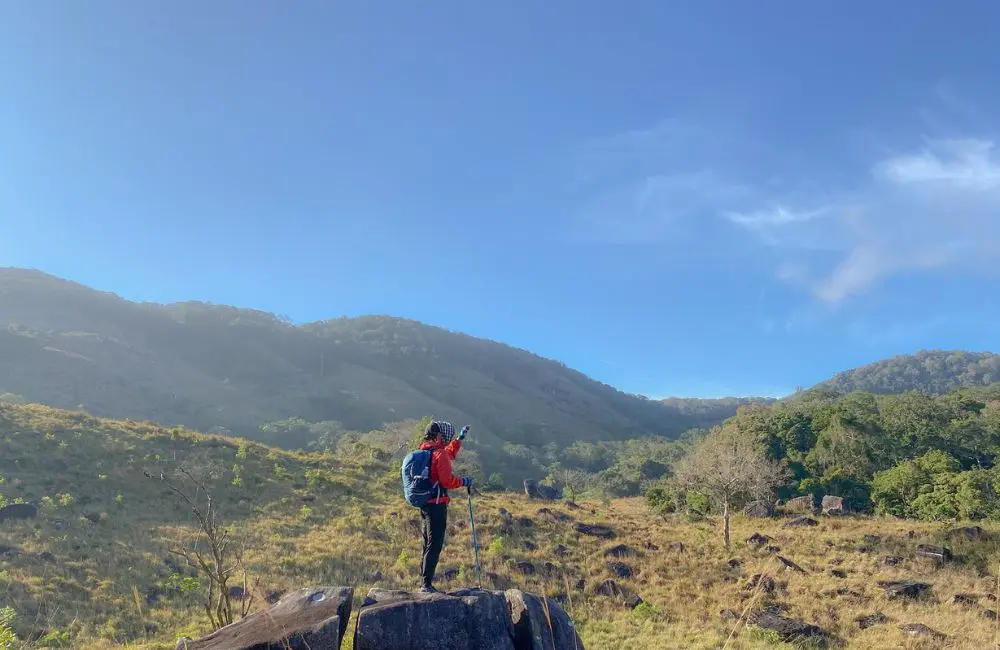 Review chuyến trekking N&uacute;i Ch&uacute;a đ&aacute;ng nhớ c&ugrave;ng hội bạn th&acirc;n 4