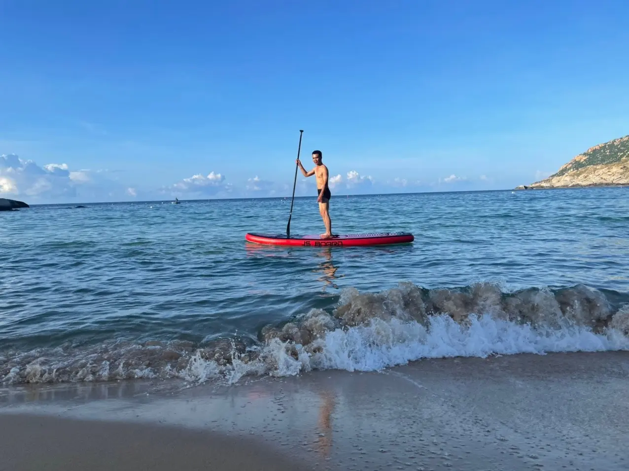 Review tắm biển ch&egrave;o sup Mũi Dinh v&agrave; cắm trại ở Ninh Thuận 5