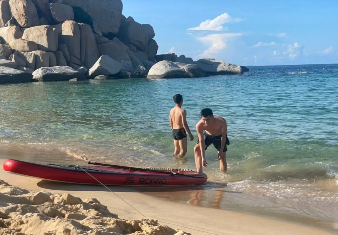 Review tắm biển ch&egrave;o sup Mũi Dinh v&agrave; cắm trại ở Ninh Thuận 4