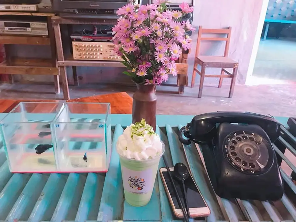 Gh&eacute; đến qu&aacute;n c&agrave; ph&ecirc; Cửa h&agrave;ng tr&aacute;i c&acirc;y Năm Ấy để t&igrave;m về miền k&iacute; ức 6