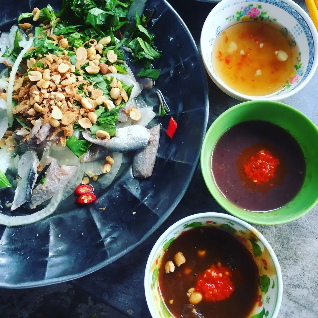 Hấp dẫn gỏi c&aacute; Phan Thiết, m&oacute;n ăn chi&ecirc;u đ&atilde;i những người bạn mới 3