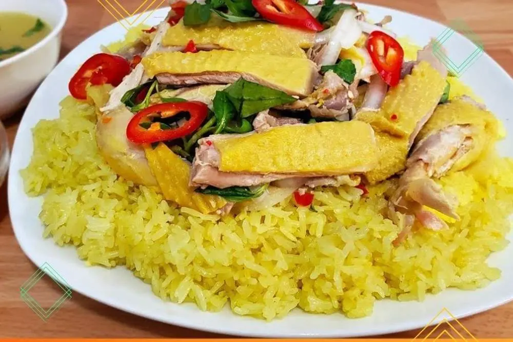 Kh&aacute;m ph&aacute; qu&aacute;n m&igrave; quảng kh&ocirc;ng t&ecirc;n ở Mũi N&eacute; 5