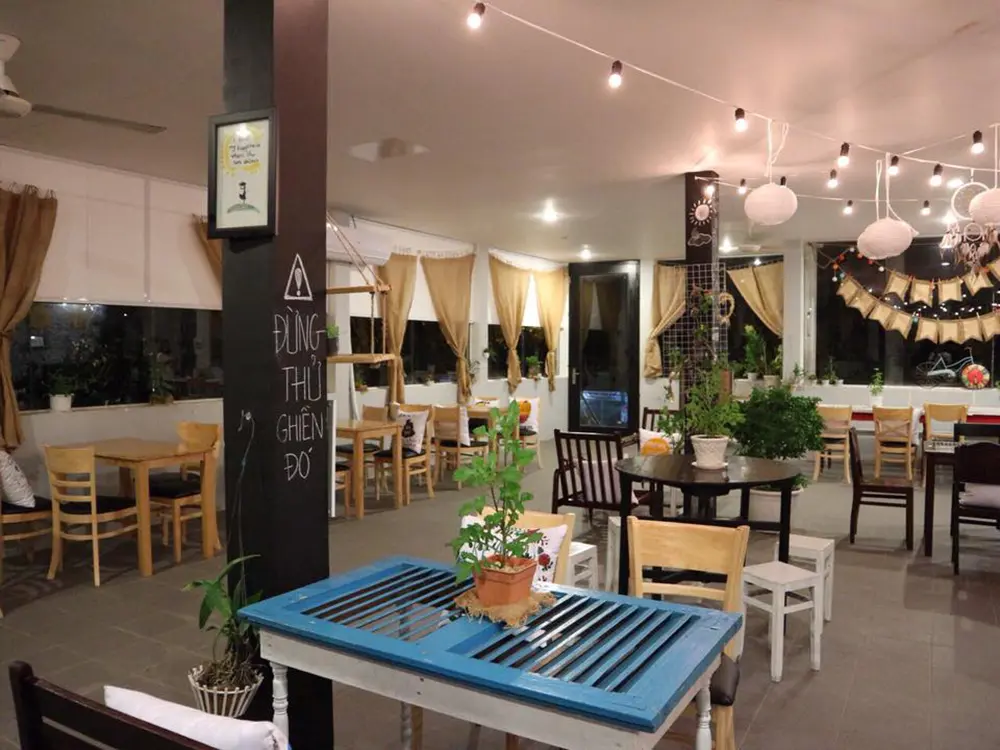 Kh&aacute;m ph&aacute; thi&ecirc;n đường sống ảo tại The Happy Ride Cafe 4