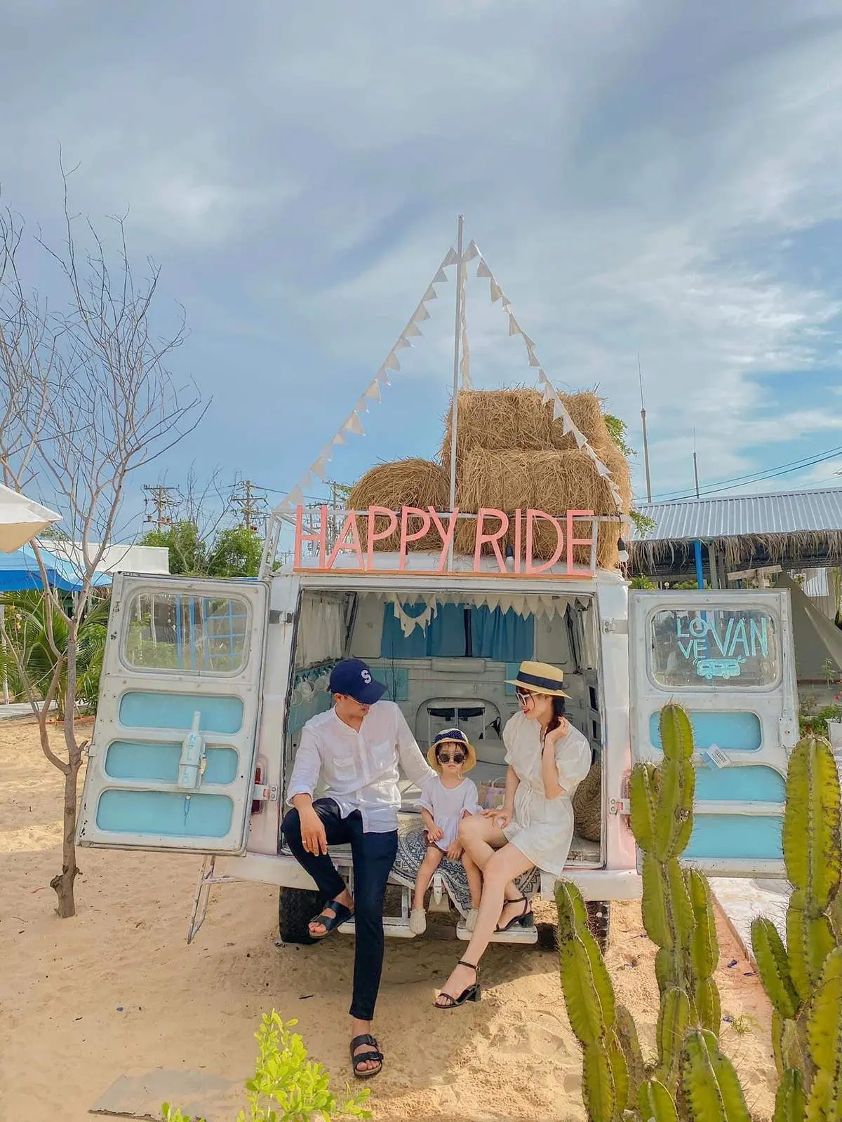 Kh&aacute;m ph&aacute; thi&ecirc;n đường sống ảo tại The Happy Ride Cafe 2