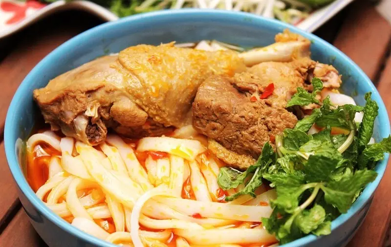 M&igrave; quảng Phan Thiết c&oacute; g&igrave; đặc biệt v&agrave; những qu&aacute;n được l&ograve;ng thực kh&aacute;ch 3
