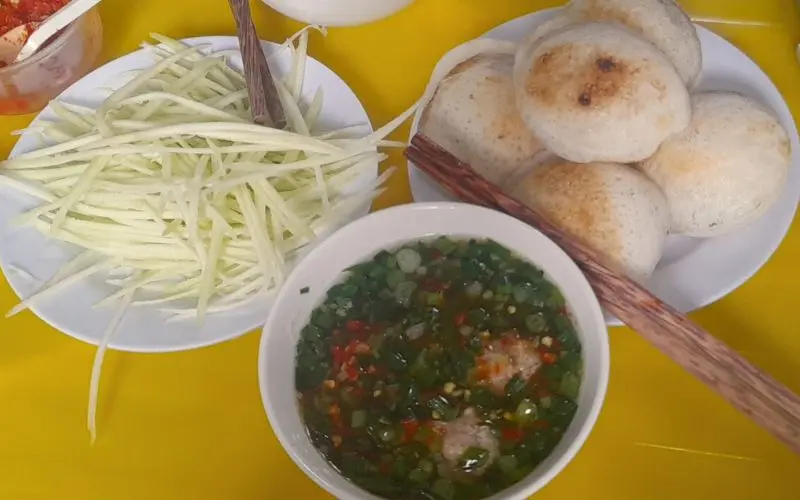 Top 8 qu&aacute;n b&aacute;nh căn Phan Thiết ăn l&agrave; ghiền 8