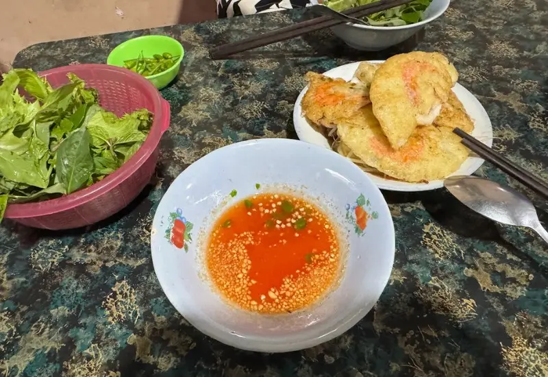 Top 8 qu&aacute;n b&aacute;nh x&egrave;o Phan Thiết nổi tiếng, ngon m&ecirc; ly 6
