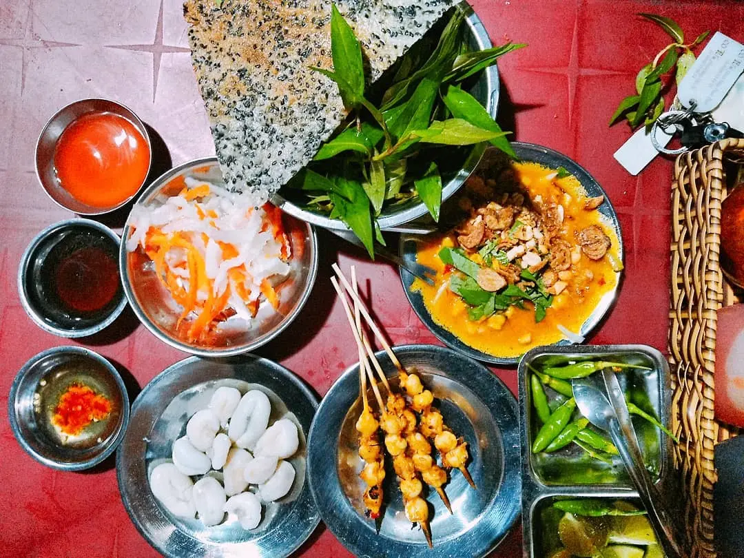 V&ocirc; v&agrave;n m&oacute;n ăn chơi n&ecirc;n thử khi du lịch Phan Thiết chỉ từ 10k 5