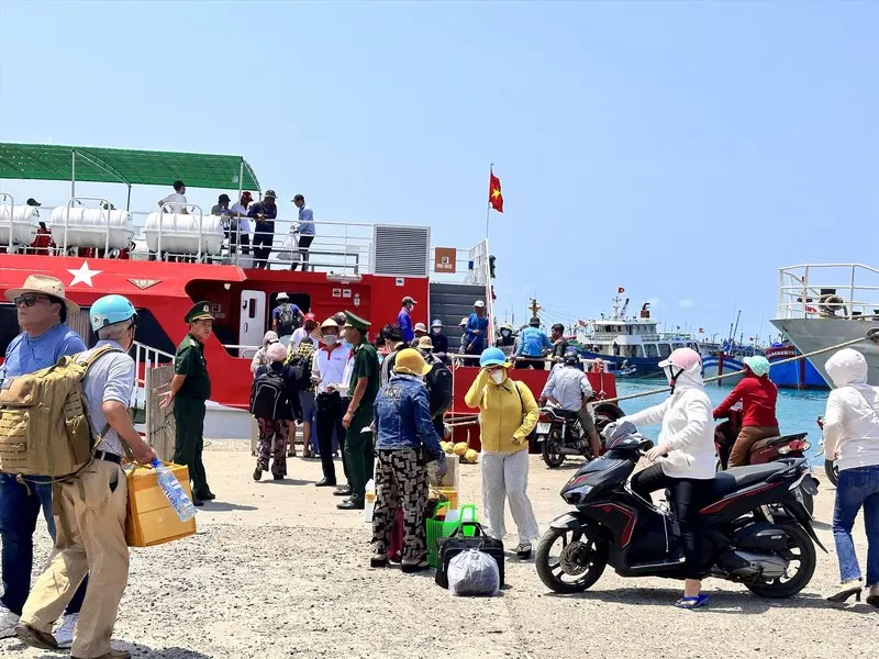 Cảng Phan Thiết: Nơi đưa bạn chu du những miền đất mới 3