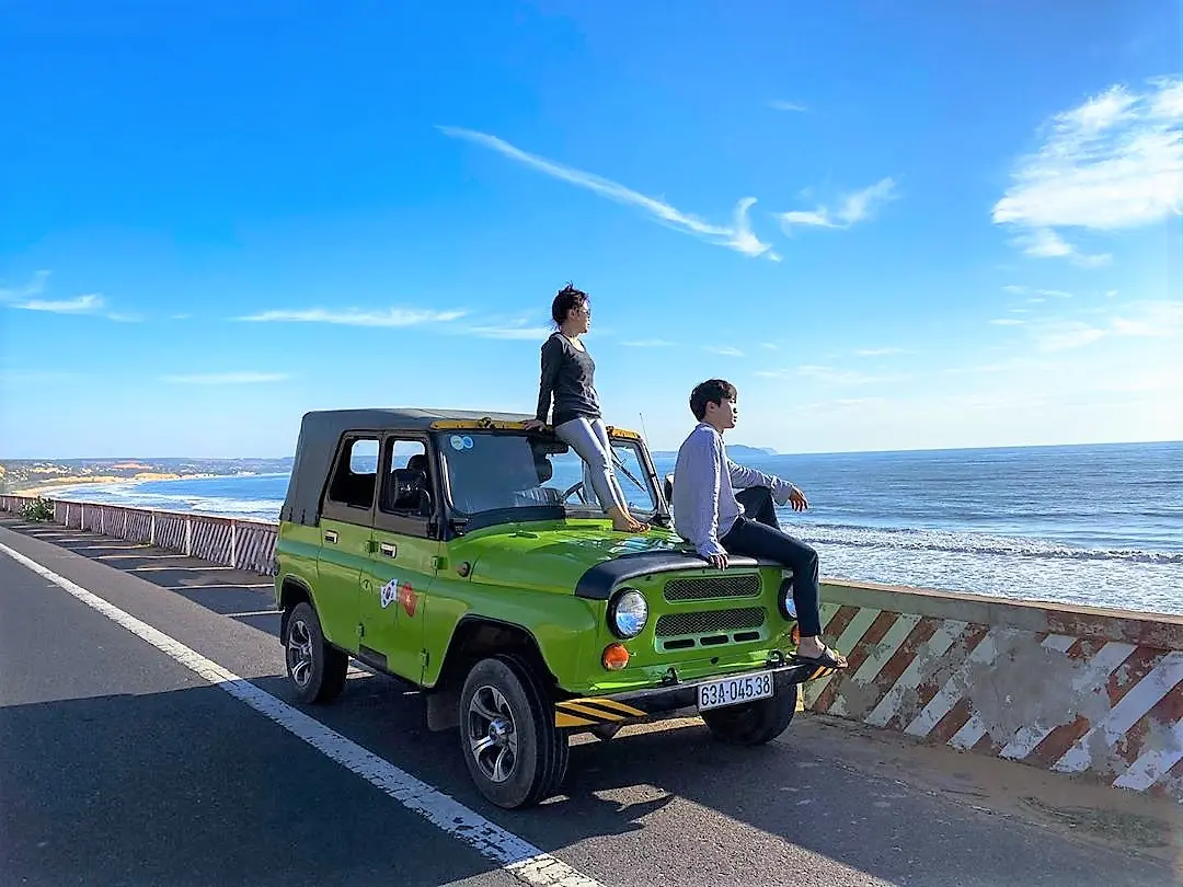 Hướng dẫn tham quan Mũi N&eacute; bằng xe Jeep chi tiết 2
