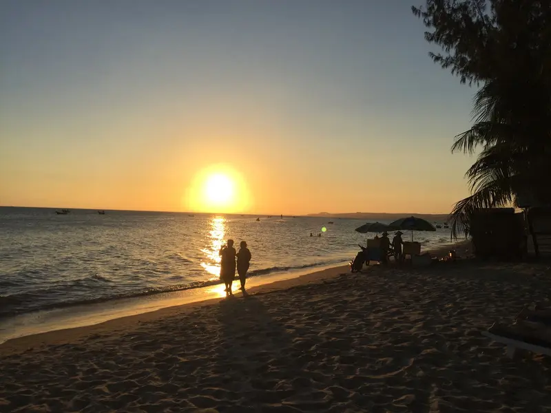 Bãi biển Hàm Tiến, nàng thơ giữa miền cát trắng Phan Thiết 2