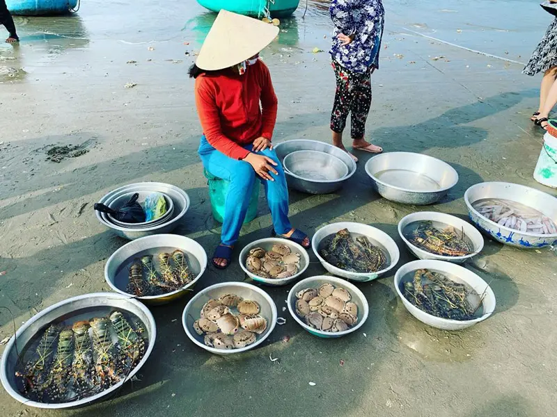 Chợ l&agrave;ng ch&agrave;i Mũi N&eacute;, trải nghiệm văn h&oacute;a địa phương hấp dẫn 6