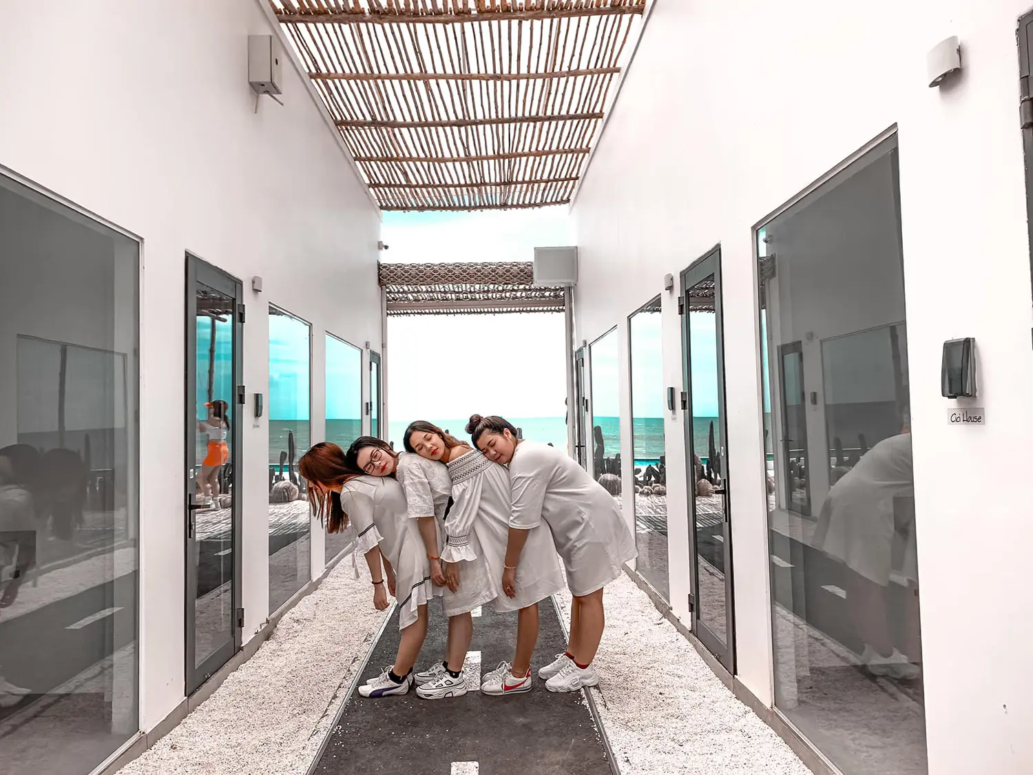 Review du lịch Phan Thiết qua bộ ảnh độc lạ của nh&oacute;m 4 c&ocirc; bạn th&acirc;n 2