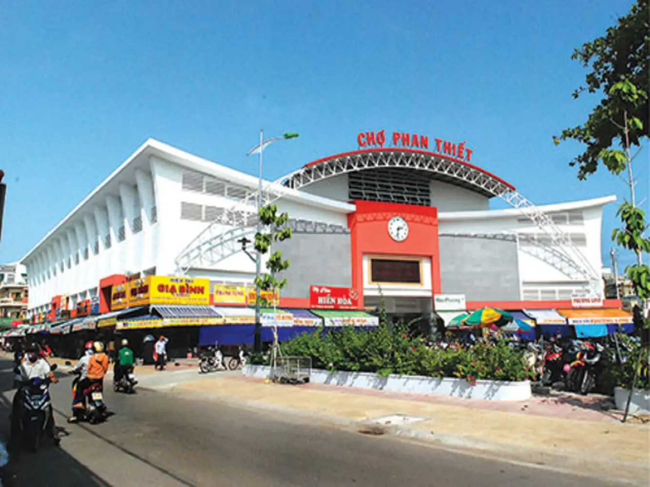 Review du lịch Phan Thiết về cuộc sống của ngư d&acirc;n tại c&aacute;c khu chợ 2