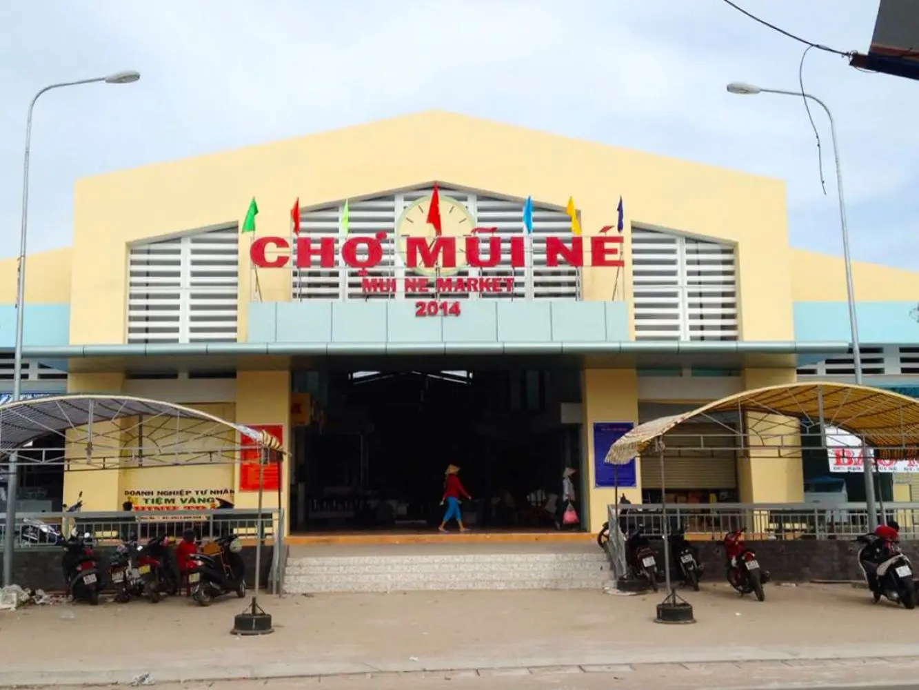 Review du lịch Phan Thiết về cuộc sống của ngư d&acirc;n tại c&aacute;c khu chợ 6