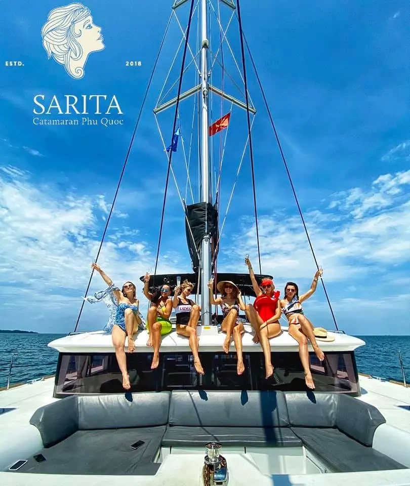Catamaran Sarita - Đẳng cấp du thuyền 5 sao tr&ecirc;n đảo Ngọc 4