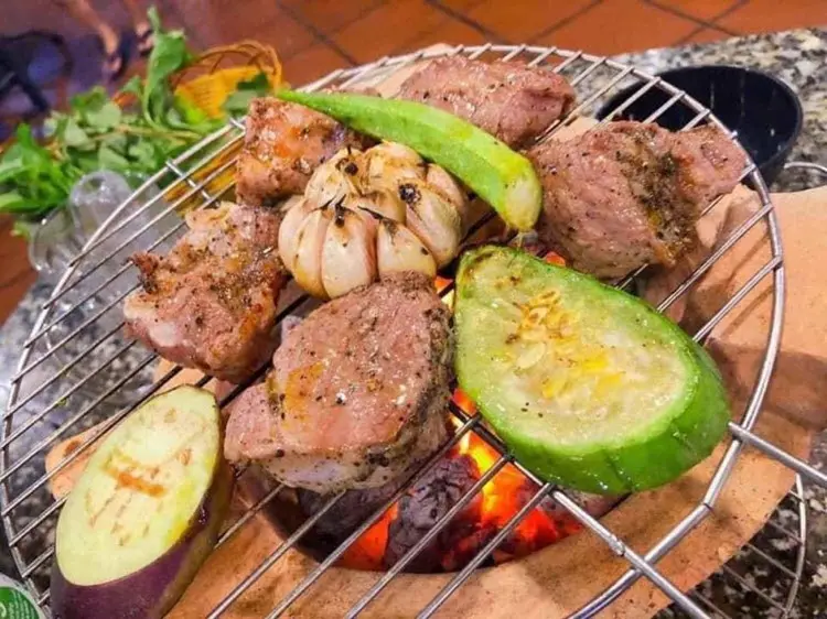 B&aacute;nh m&igrave; Cương Ph&uacute; Quốc - Qu&aacute;n b&aacute;nh m&igrave; tuổi đời hơn 2 thập kỷ 8