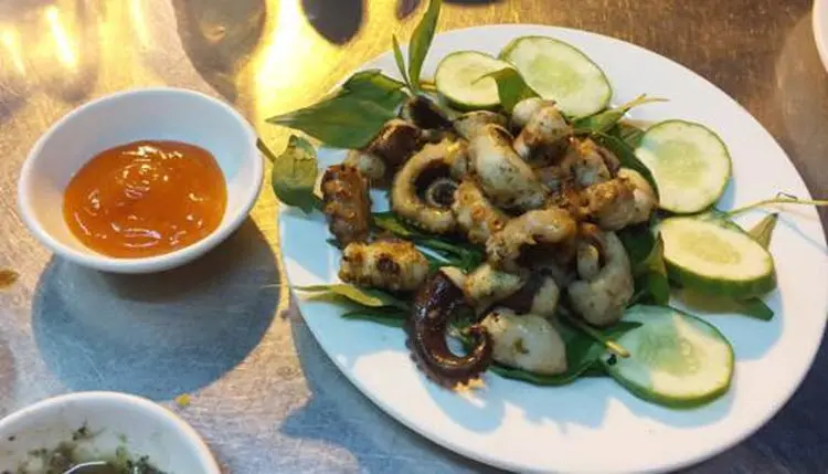 B&aacute;nh m&igrave; Cương Ph&uacute; Quốc - Qu&aacute;n b&aacute;nh m&igrave; tuổi đời hơn 2 thập kỷ 9