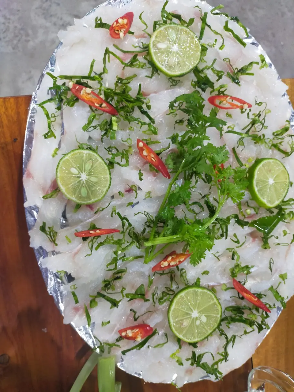 Bè Hà Quyền - Chuyên phục vụ hải sản tươi sống ở làng chài Hàm Ninh 8