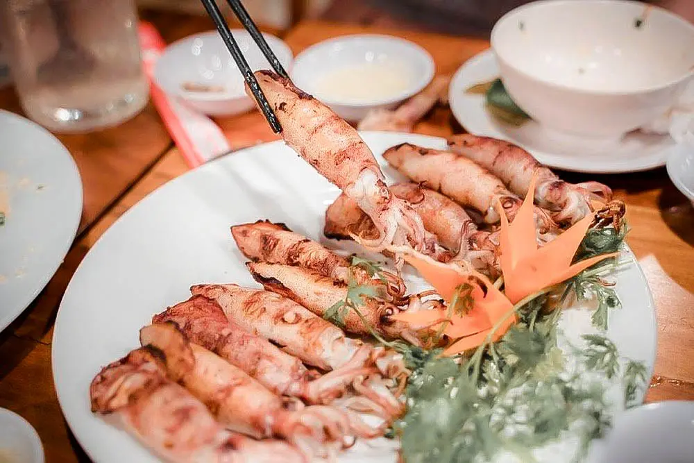 Bup Restaurant Ph&uacute; Quốc Qu&aacute;n Hải Sản B&igrave;nh D&acirc;n Được Y&ecirc;u Th&iacute;ch 11